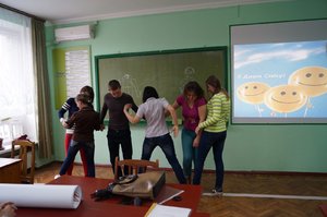 Святкування першого квітня на факультеті менеджменту
