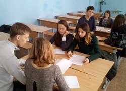 Бліц-турнір « «За» та «проти» державного регулювання зовнішньоекономічної діяльності»