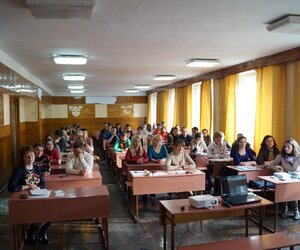 Дискусійний клуб факультету менеджменту на тему «Менеджер – це рульовий у бурхливому океані світової економіки»