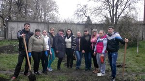 Дружня співпраця зі школами міста в рамках екологічної акції «Посади своє дерево»