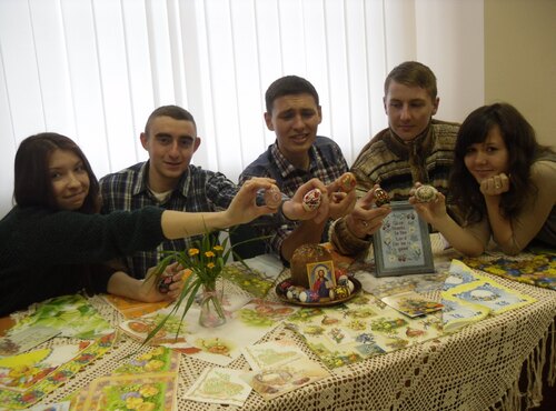 Передсвятковий настрій літературної студії