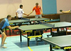 Змагання з настільного тенісу