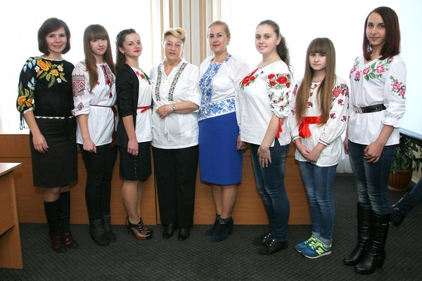 В Уманському НУС пройшла виставка «Дивосвіт розписів»
