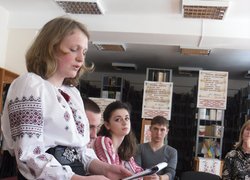 Неосяжний світ поезії