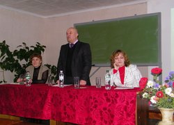 Учасників семінару  вітає  завідувач кафедри, доктор економічних наук, професор Уланчук В.С.