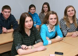 Допоки Ви бороните кордони, ми збережемо Україну тут!