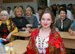Допоки Ви бороните кордони, ми збережемо Україну тут!