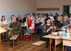 Допоки Ви бороните кордони, ми збережемо Україну тут!