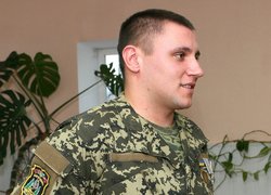 Допоки Ви бороните кордони, ми збережемо Україну тут!