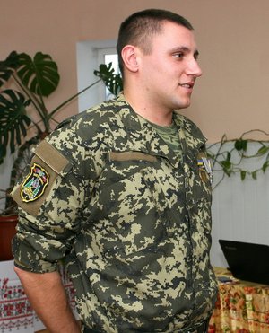 Допоки Ви бороните кордони, ми збережемо Україну тут!