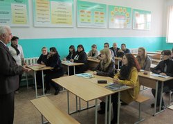Круглий стіл на кафедрі економіки «Національна економіка: шляхи виходу з кризи»