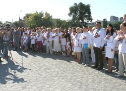 Україна є, Україна завжди буде, нікому не зламати наш народ!