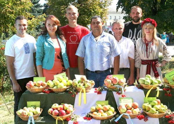 Україна є, Україна завжди буде, нікому не зламати наш народ!