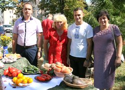 Україна є, Україна завжди буде, нікому не зламати наш народ!