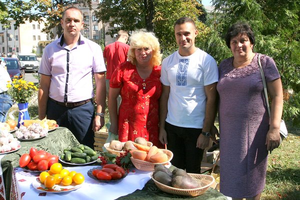 Україна є, Україна завжди буде, нікому не зламати наш народ!