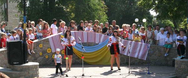 Україна є, Україна завжди буде, нікому не зламати наш народ!