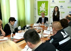 Засідання круглого столу «Життя біля автомагістралей: проблеми безпеки дорожнього руху»