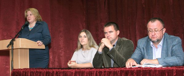 Першокурсники знайомляться з керівництвом університету