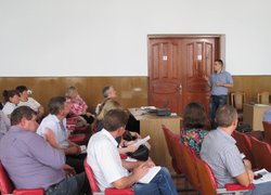Консультанти університету проводять навчальні семінари зі створення обслуговуючих кооперативів у Черкаській області