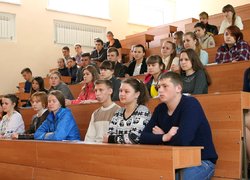 Університет відвідав професор Університету штату Огайо Стенлі Томпсон