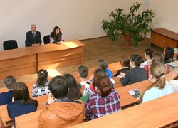 Університет відвідав професор Університету штату Огайо Стенлі Томпсон