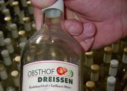 Сортовий яблучний сік продукує німецький садівник