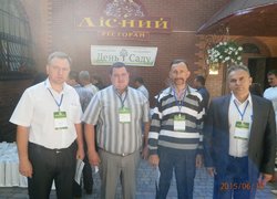 Учасники ІІ Національного Дня Саду (зліва – направо)  Роман Яковенко, Олександр Фоменко, Володимир Майборода і Ігор Крикунов, Уманський НУС