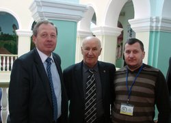 Старший викладач УНУС Володимир Дідур  професорами НУБіП України
