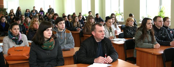 «Агентство розвитку Черкащини Черкаської обласної ради» шукає талановиту молодь в Уманському НУС