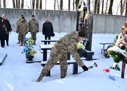 Вклонімось пам’яті героїв