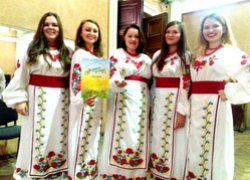 Міжнародний конкурс «ЗОРЯНА ОСІНЬ» за участі ансамблю «Криниченька» Уманського НУС