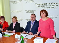Виїзне засідання робочих груп та підкомісій 201 «Агрономія» та 203 «Садівництво та виноградарство» на базі Уманського НУС