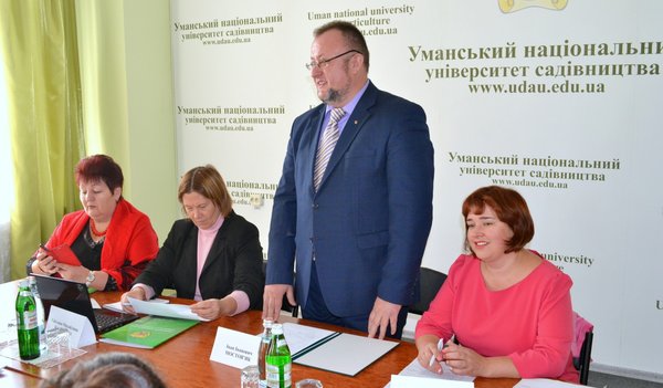 Виїзне засідання робочих груп та підкомісій 201 «Агрономія» та 203 «Садівництво та виноградарство» на базі Уманського НУС