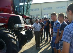 Виїзне практичне заняття студентів-механіків в уманській філії ТОВ ТД «Агроальянс»
