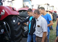 Виїзне практичне заняття студентів-механіків в уманській філії ТОВ ТД «Агроальянс»