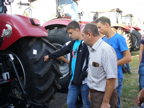 Виїзне практичне заняття студентів-механіків в уманській філії ТОВ ТД «Агроальянс»