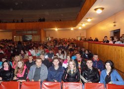 Переживання студентів за «Украденим щастям»