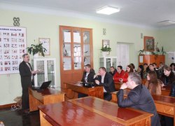 Круглий стіл на тему:  «Генетично модифіковані рослини –– за і проти»