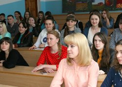 Студенти на зустрічі із випускниками спеціальності «Економіка підприємства» 2006–2016 рр