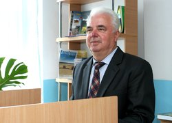 Завідувач кафедри економіки Семенда Дмитро Костянтинович