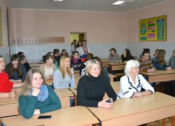 Діліться теплом своїх сердець!