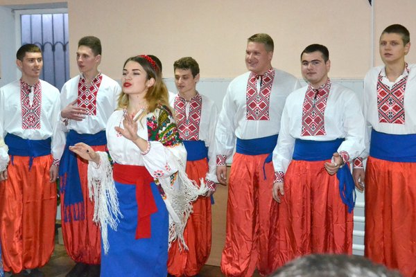 Діліться теплом своїх сердець!