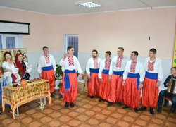 Діліться теплом своїх сердець!