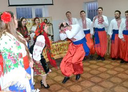 Діліться теплом своїх сердець!