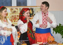 Діліться теплом своїх сердець!