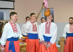 Діліться теплом своїх сердець!