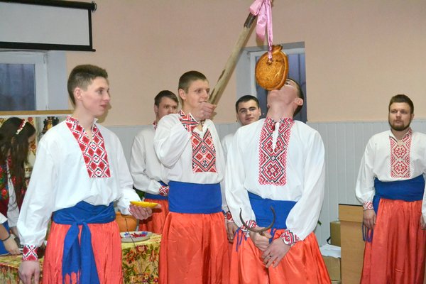 Діліться теплом своїх сердець!