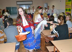 Діліться теплом своїх сердець!