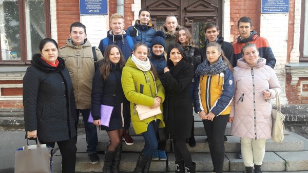 Місце, де зустрічається  минуле й сьогодення