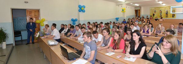 Вітаємо випускників факультету економіки і підприємництва!
